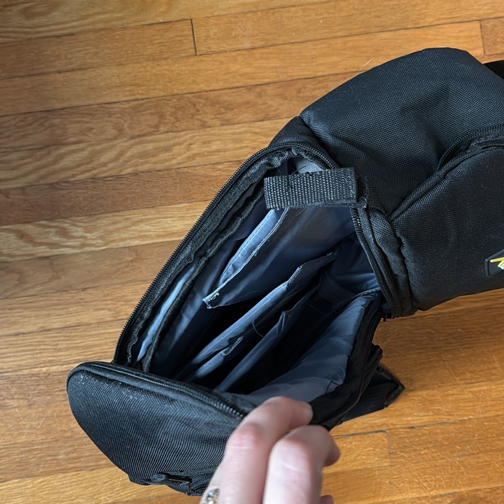 NWT camera bag - Picture 5 of 6